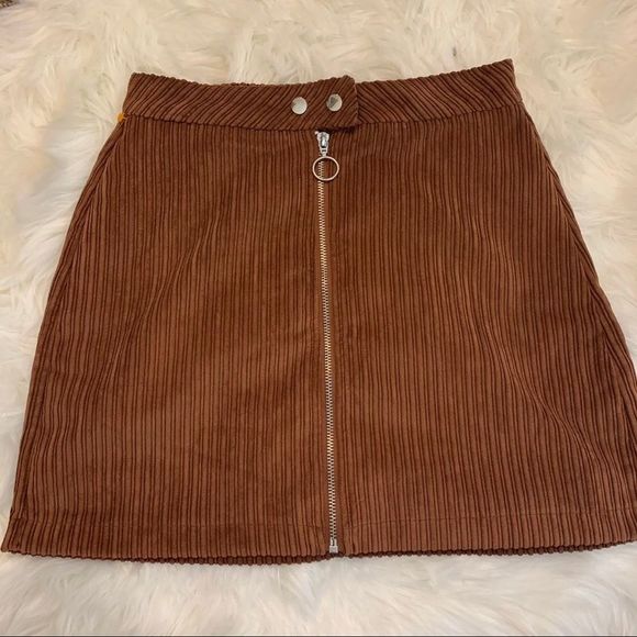 Dresses & Skirts - Fashion Nova Zipper front Mini Skirt XL